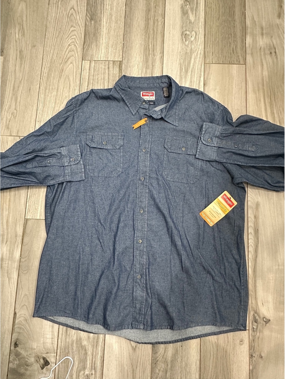 Wrangler Men's Relaxed Fit Denim Shirt Size 2XT